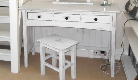 hand painted furniture